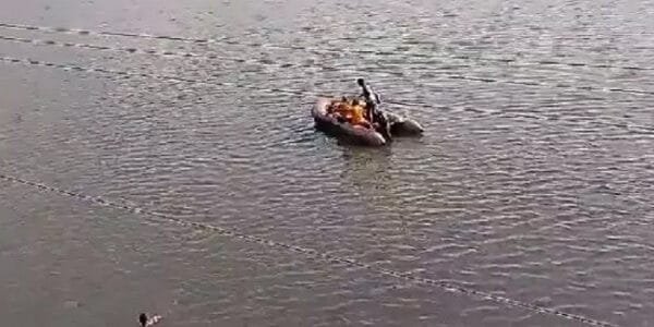 27 people died and more than 100 people are missing after a boat capsized in the Niger River in Nigeria
