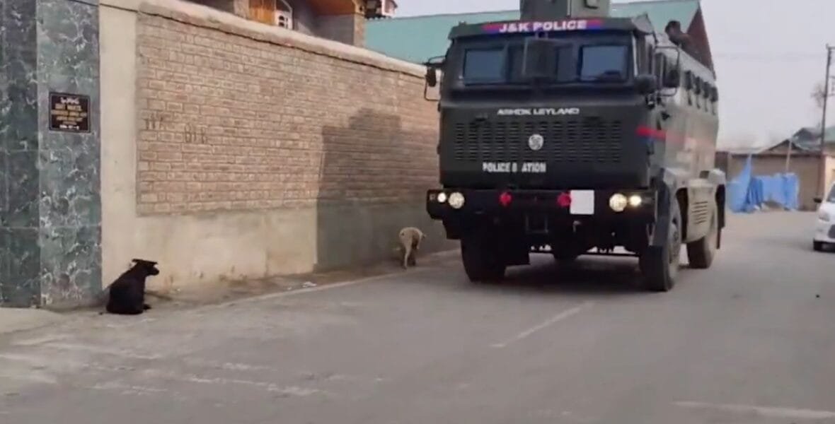 An encounter between militants and security forces took place in Badimarg area of ​​Behibagh in Kulgam district of Jammu and Kashmir