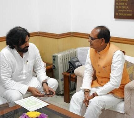 Andhra Pradesh Deputy Chief Minister Pawan Kalyan met Union Agriculture Minister Shivraj Singh Chouhan in New Delhi
