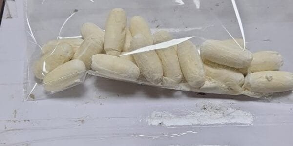 DRI arrests a suspect with 3496 grams of cocaine at Mumbai airport