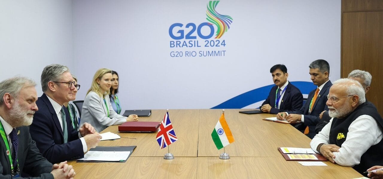 England announced to resume talks about Free Trade Agreement (FTA) with India early next year