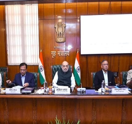 Home Minister Amit Shah meets Delhi police, reviews law and order situation