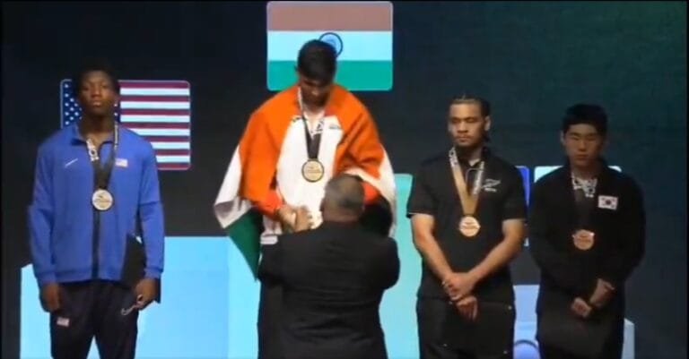 भारतीय मुक्केबाजों ने अंडर-19 विश्व मुक्केबाजी चैंपियनशिप में शानदार प्रदर्शन करते हुए चार स्वर्ण सहित कुल 17 पदक जीते