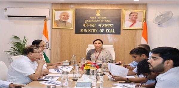 Ministry of Coal reviews status of 127 authorisedcommercial coal blocks