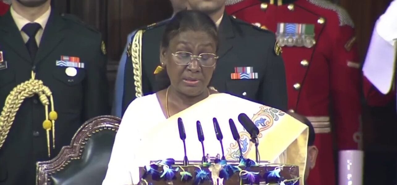 President pays tribute to the bravehearts who lost their lives in the 26 November 2008 terror attack in Mumbai