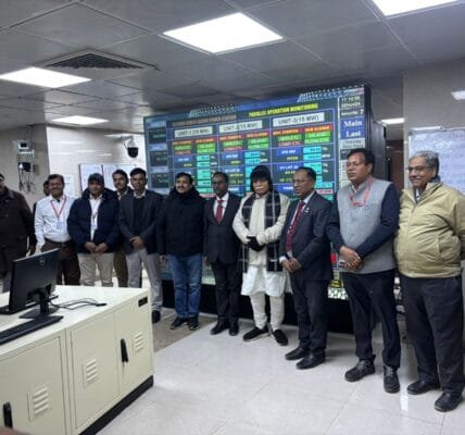 Union Minister Manohar Lal visits 45 MW NHPC Nimu Bazgo Power Station