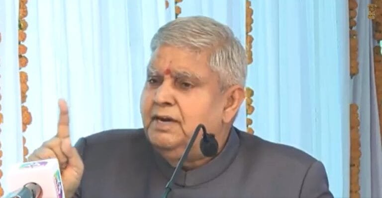 विश्व बाल दिवस के अवसर पर उपराष्ट्रपति जगदीप धनखड़ ने जवाहर नवोदय विद्यालय के छात्रों को संबोधित किया