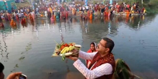 four-day long Chhath festival concluded with offering prayers to the rising sun in different parts of the country