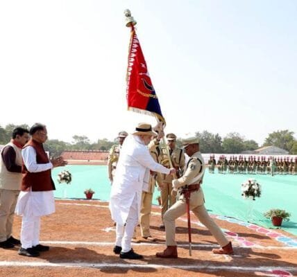 Home Minister Amit Shah presented 'President's Colour' to Chhattisgarh Police in Raipur