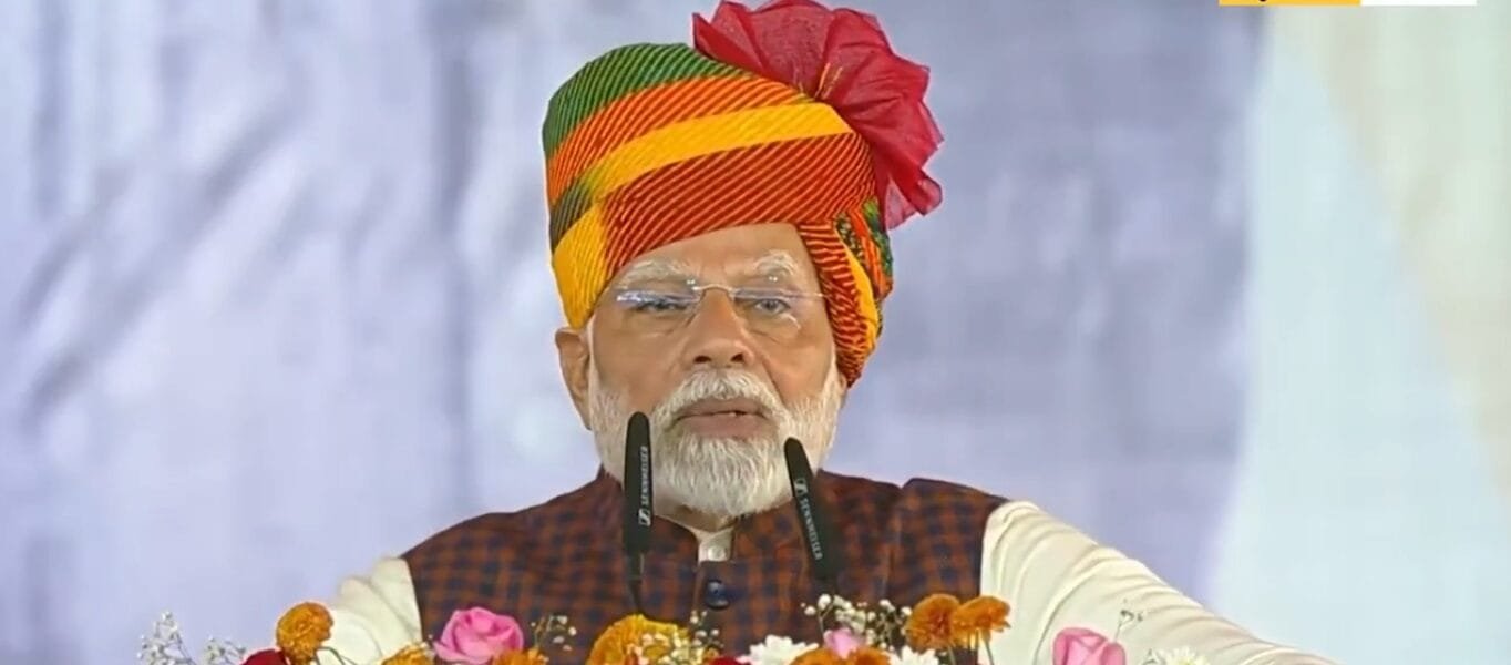 PM Modi inaugurated and laid the foundation stone of 24 projects worth more than Rs 46 thousand crore in Jaipur
