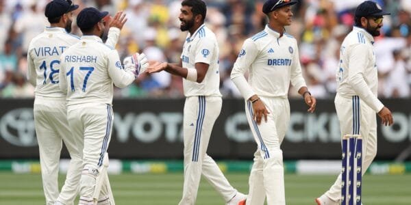 fourth cricket test match of the Border-Gavaskar Trophy is going on between India and Australia