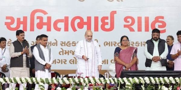 Home Minister Amit Shah inaugurated a total of 19 different developmental works at a cost of Rs 194 crore and performed bhoomi pujan of 8 works in Kalol, Gandhinagar