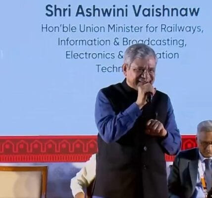 IT Minister Ashwini Vaishnav said – India will soon develop its own basic model of AI