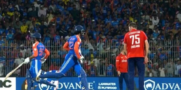 India registered a thrilling two-wicket win over England in the second T20 cricket match