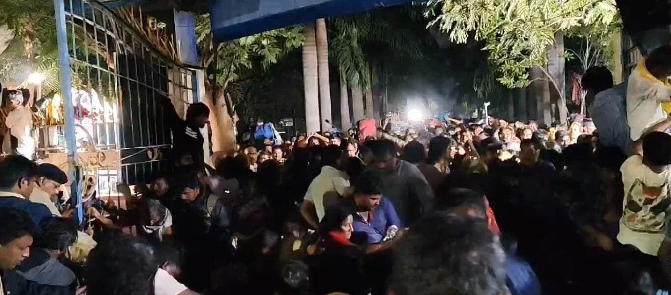 Six people died and many injured in stampede in Tirupati, Andhra Pradesh