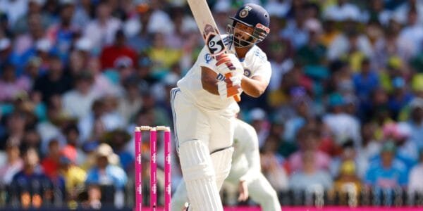Sydney Test India scored 141 runs for 6 wickets in the second innings by the end of the second day's play