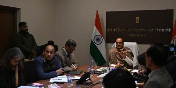 Union Minister Shivraj Singh Chouhan held a review meeting with the Rural Development Ministers of the states on various schemes of the Ministry