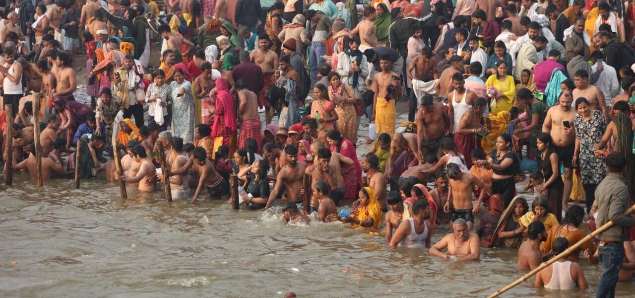 second Amrit Snan was completed on the occasion of Mauni Amavasya in Maha Kumbh 2025, millions of devotees took Amrit Snan at Sangam