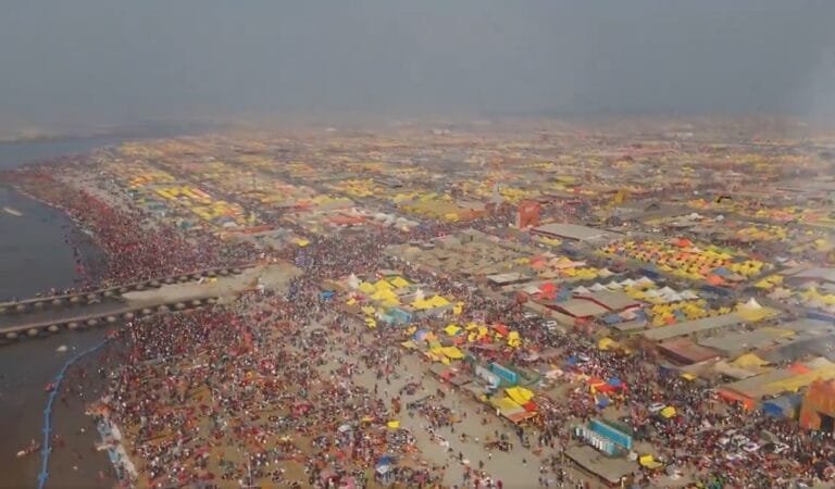 प्रयागराज में बसंत पंचमी के अवसर पर महाकुंभ का तीसरा अमृत स्नान जारी