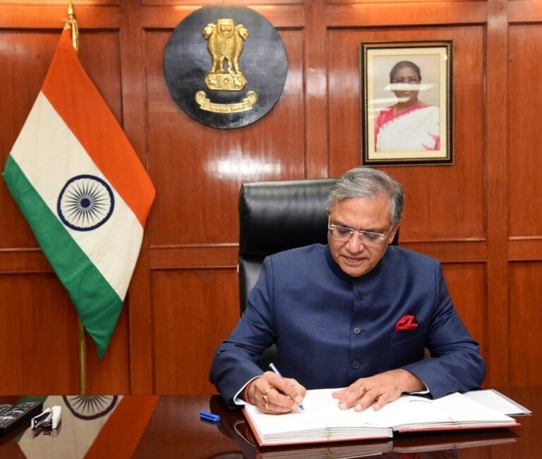 ज्ञानेश कुमार ने आज नई दिल्ली के निर्वाचन सदन में नए मुख्य निर्वाचन आयुक्त के रूप में कार्यभार संभाला