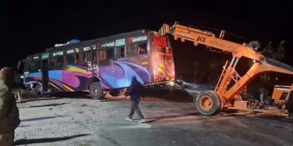 Prayagraj 10 people died when a car carrying devotees from Chhattisgarh to Maha Kumbh collided with a bus