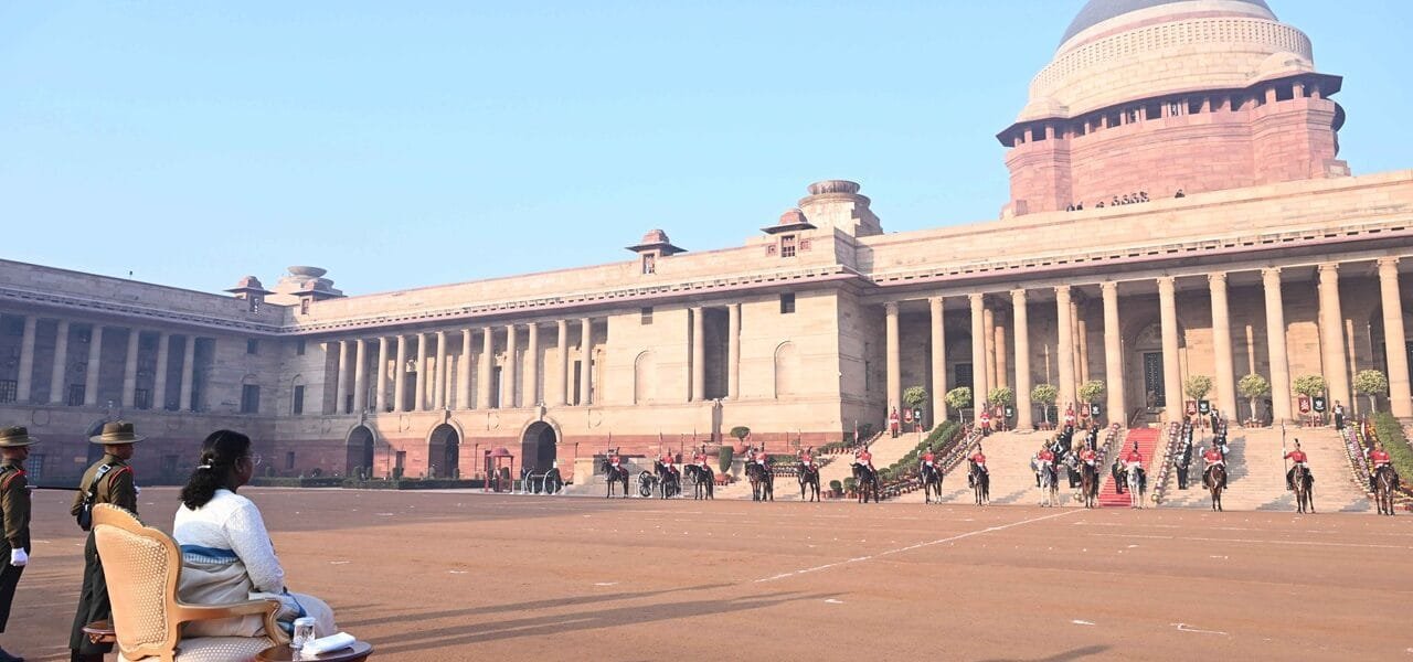 President Draupadi Murmu witnessed the inaugural ceremony of the Change of Guard ceremony in the new format at the forecourt of Rashtrapati Bhavan
