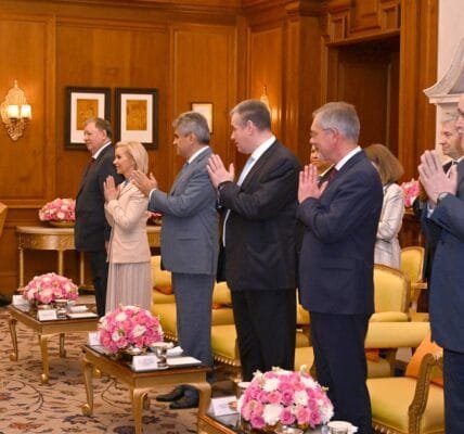 Russian Parliamentary Delegation meets President Draupadi Murmu at Rashtrapati Bhavan