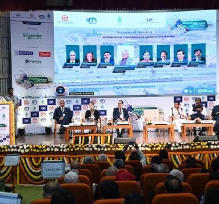 Union Minister Manohar Lal inaugurated India's first vertical bi-facial solar plant on metro viaduct at Okhla Vihar metro station