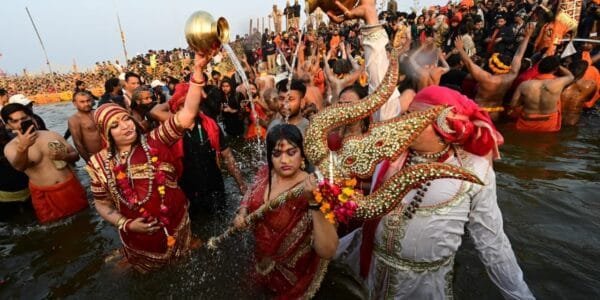 third Amrit Snan was completed on the occasion of Basant Panchami in Prayagraj Maha Kumbh 2025, crores of devotees took Amrit Snan in Sangam