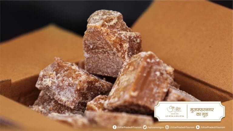 मुजफ्फरनगर से 30 मीट्रिक टन (एमटी) जीआई-टैग वाले गुड़ की खेप को बांग्लादेश को निर्यात के लिए रवाना किया गया