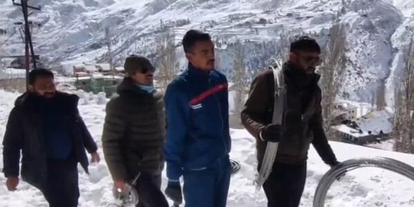 After heavy rain and snowfall in Himachal Pradesh, today most areas were sunny amidst light clouds