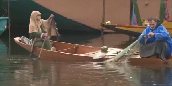 Continuous rain has been continuing in the plains and high altitude areas of Jammu and Kashmir since late last night