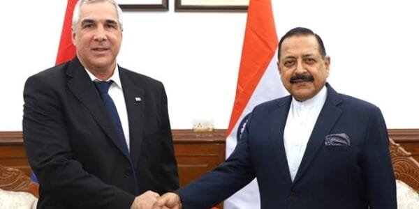 Cuban Deputy Prime Minister Dr. Eduardo Martinez Diaz meets Union Minister Dr. Jitendra Singh