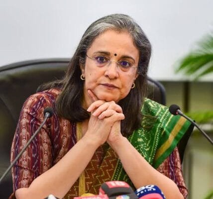 FIR order issued against several officials including Madhabi Buch in SEBI case