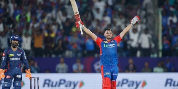 IPL Delhi Capitals beat Lucknow Super Giants by one wicket in the last over