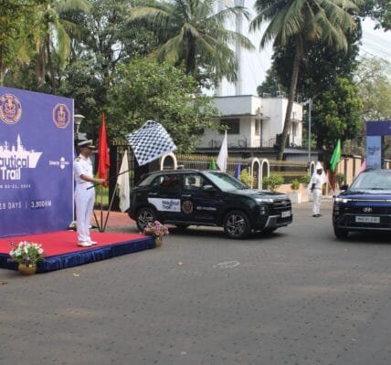Indian Navy Motor Car Rally flagged off from Kolkata on East Coast