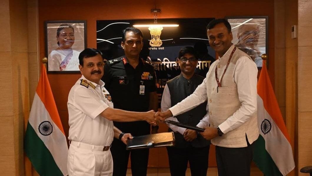 Integrated Defence Personnel Headquarters and Department of Science & Technology (DST) signed a Memorandum of Understanding (MoU) in New Delhi