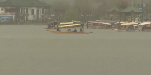 Jammu and Kashmir Weather Temperature drops in Kashmir Valley after rain