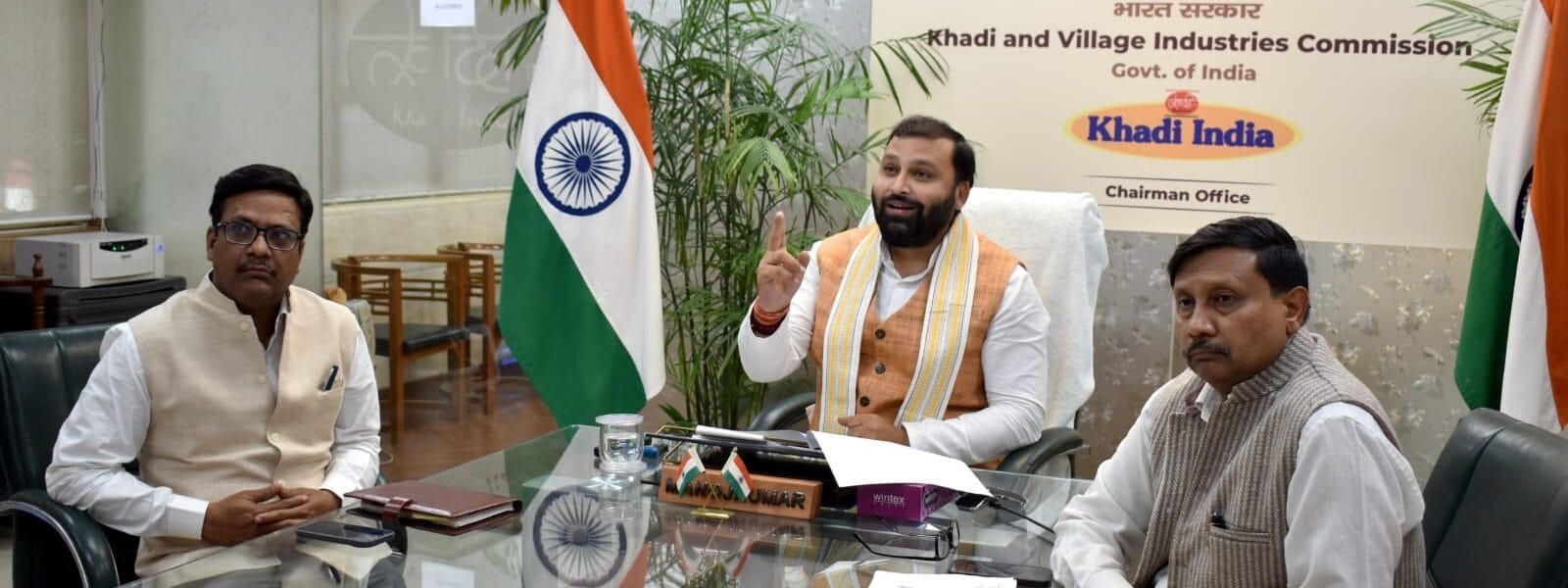 KVIC Chairman Manoj Kumar distributed 2,050 bee boxes and honey colonies in six states under Honey Mission