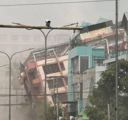 Many people are feared dead in two major earthquakes in Myanmar; Strong tremors were also felt in Bangkok