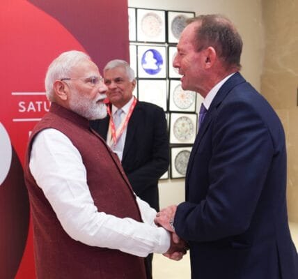 PM Modi met former President of Sri Lanka Ranil Wickremesinghe and former Prime Minister of Australia Tony Abbott