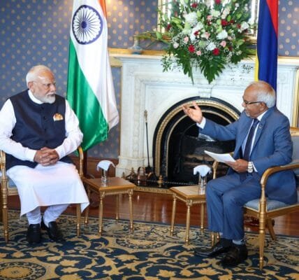 PM Narendra Modi met President of Mauritius Dharambir Gokhool at State House today