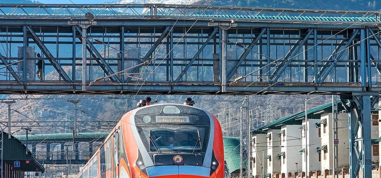 Prime Minister Modi will flag off the first Vande Bharat Express from Katra to Kashmir on April 19