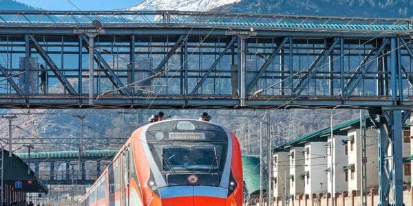 Prime Minister Modi will flag off the first Vande Bharat Express from Katra to Kashmir on April 19