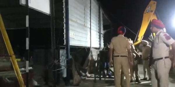 Punjab Police removed protesting farmers from Shambhu and Khanauri borders, Haryana Police started removing cemented barricades