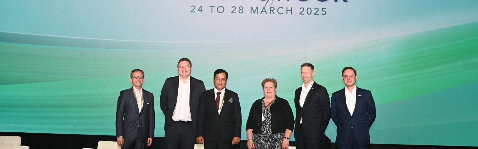 Union Minister Sarbananda Sonowal joins global leaders at Singapore Maritime Week (SMW)