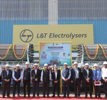 Union Minister Sarbananda Sonowal virtually flags off electrolysers for green hydrogen plant at Kandla