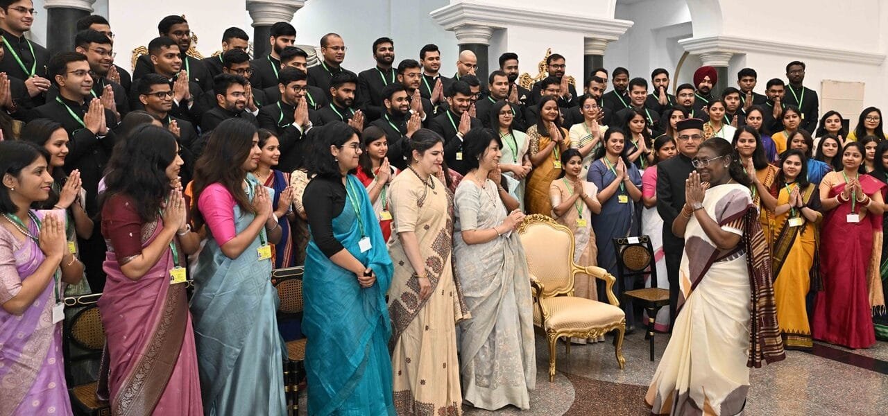 A group of IAS officers of the 2023 batch met President Draupadi Murmu at the Rashtrapati Bhavan Cultural Centre today