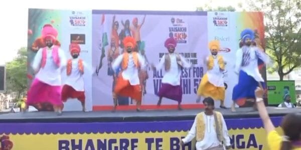 Baisakhi festival is being celebrated with great enthusiasm in Punjab