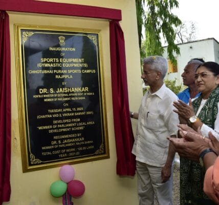 Dr. S. Jaishankar today inaugurated and laid the foundation stone for various development works worth over Rs 11 crore in Narmada district of Gujarat